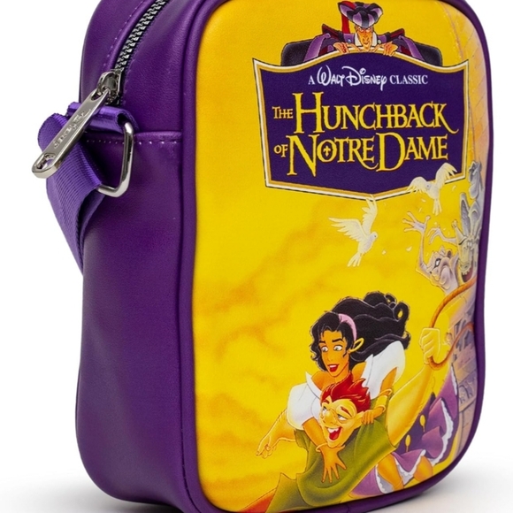 Disney Buckle-down Hunchback of Notre Dame Vhs Replica Crossbody Bag Nwt - Picture 4 of 7